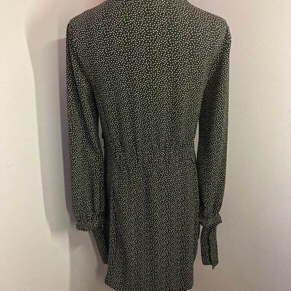 & Layered Dress & Old Navy Sweater( NWT), Set of 2, Size XS - Picture 5 of 16